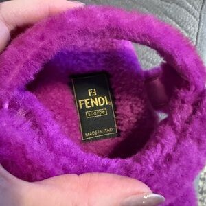 Fendi Shearling FF Fendi Feel Sandals Bouganville